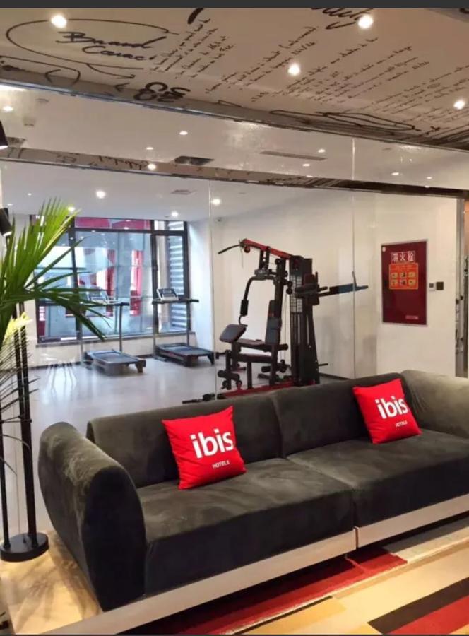 Готель Ibis Chengdu Sm Square Екстер'єр фото