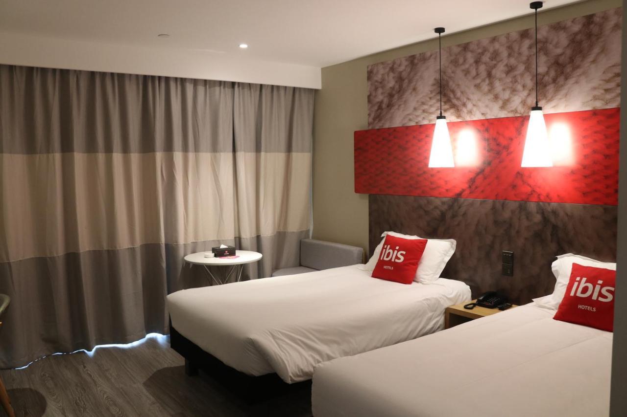 Готель Ibis Chengdu Sm Square Екстер'єр фото