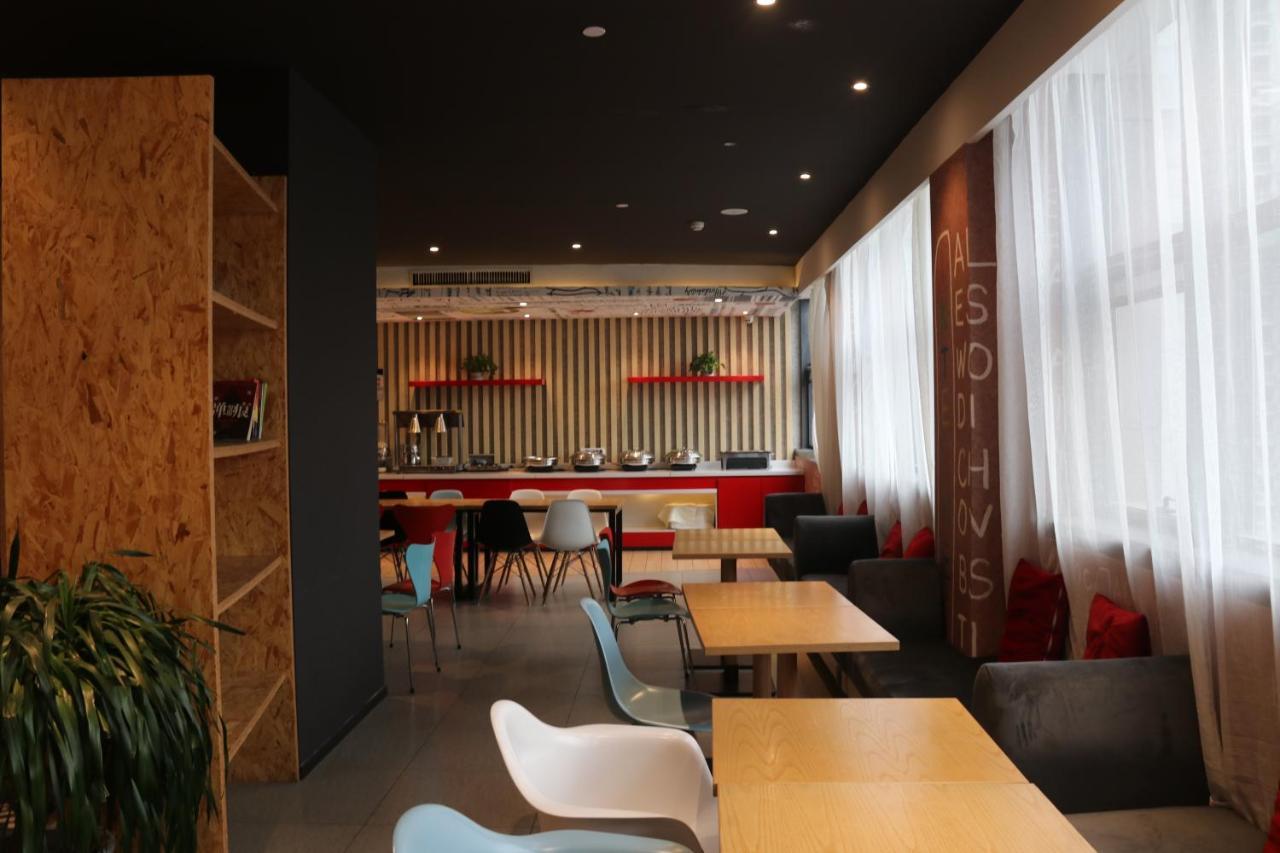 Готель Ibis Chengdu Sm Square Екстер'єр фото