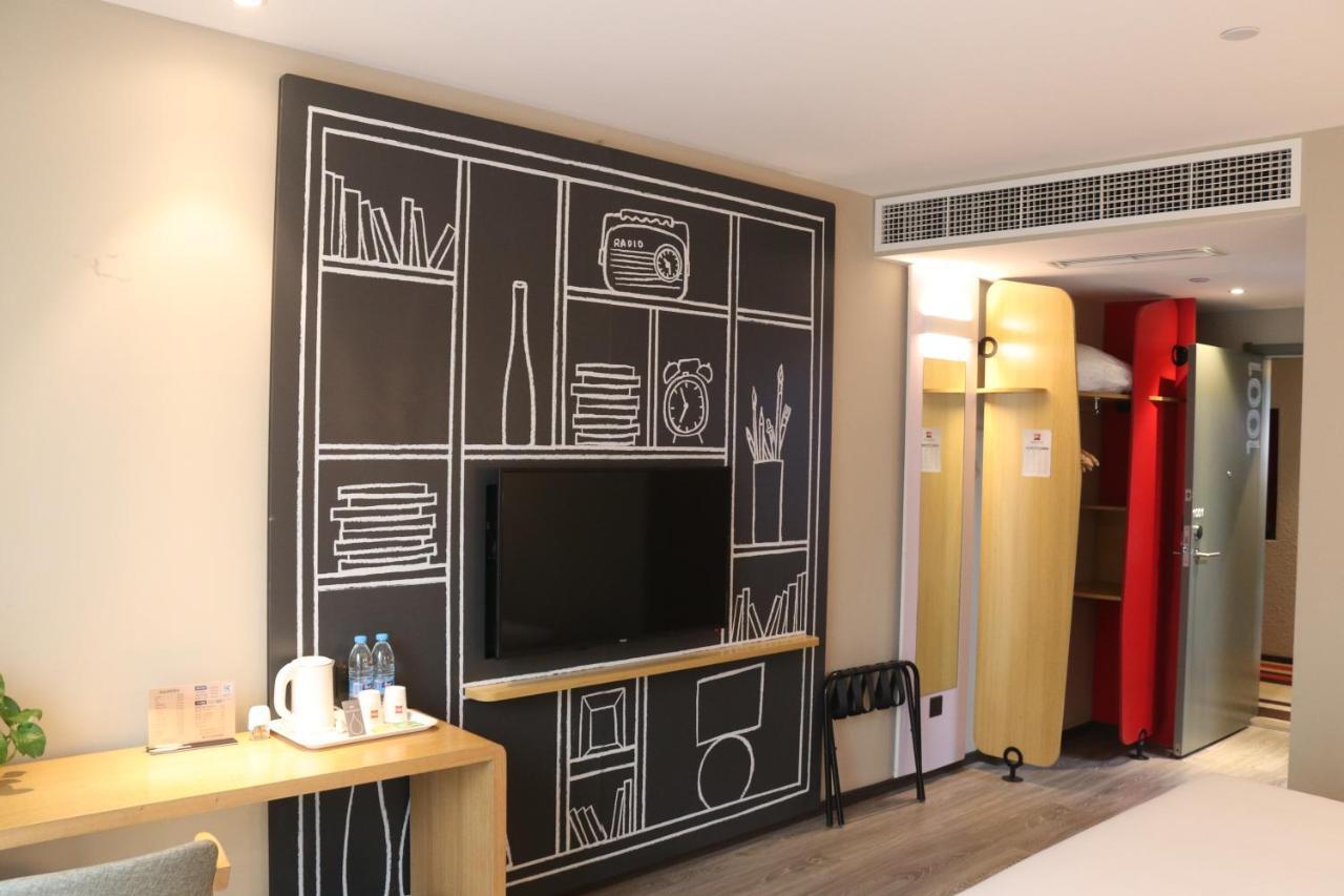 Готель Ibis Chengdu Sm Square Екстер'єр фото